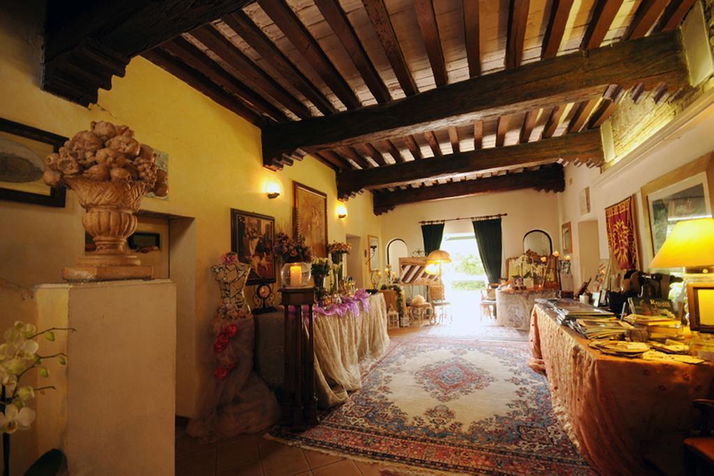 Azienda Agricola Palazzo Manzoni San Zaccaria Luaran gambar